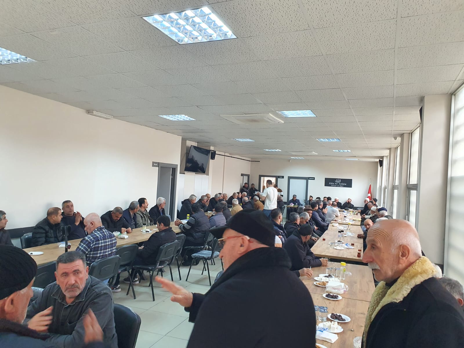 İzmir'de yaşayan Mardinlilerin acı günü: "Abdulselam Oral vefat etti"