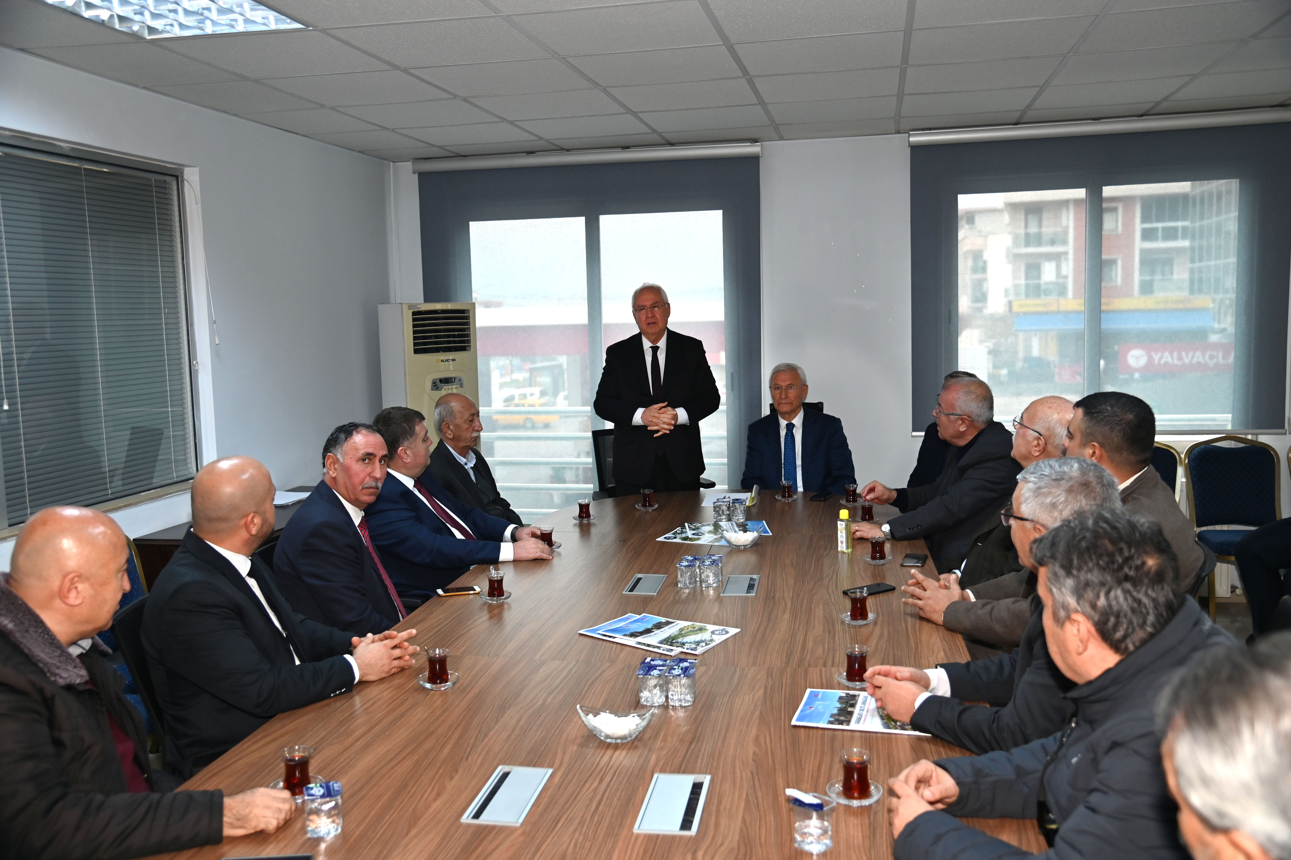 Başkan Selvitopu şoför esnafını ziyaret etti