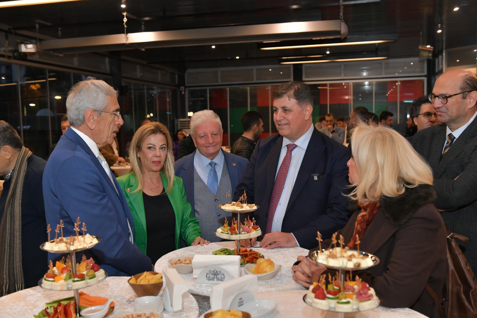 Başkan Tugay, “Böyle zor günlerde mesleki dayanışmayı artırmak gerekiyor”