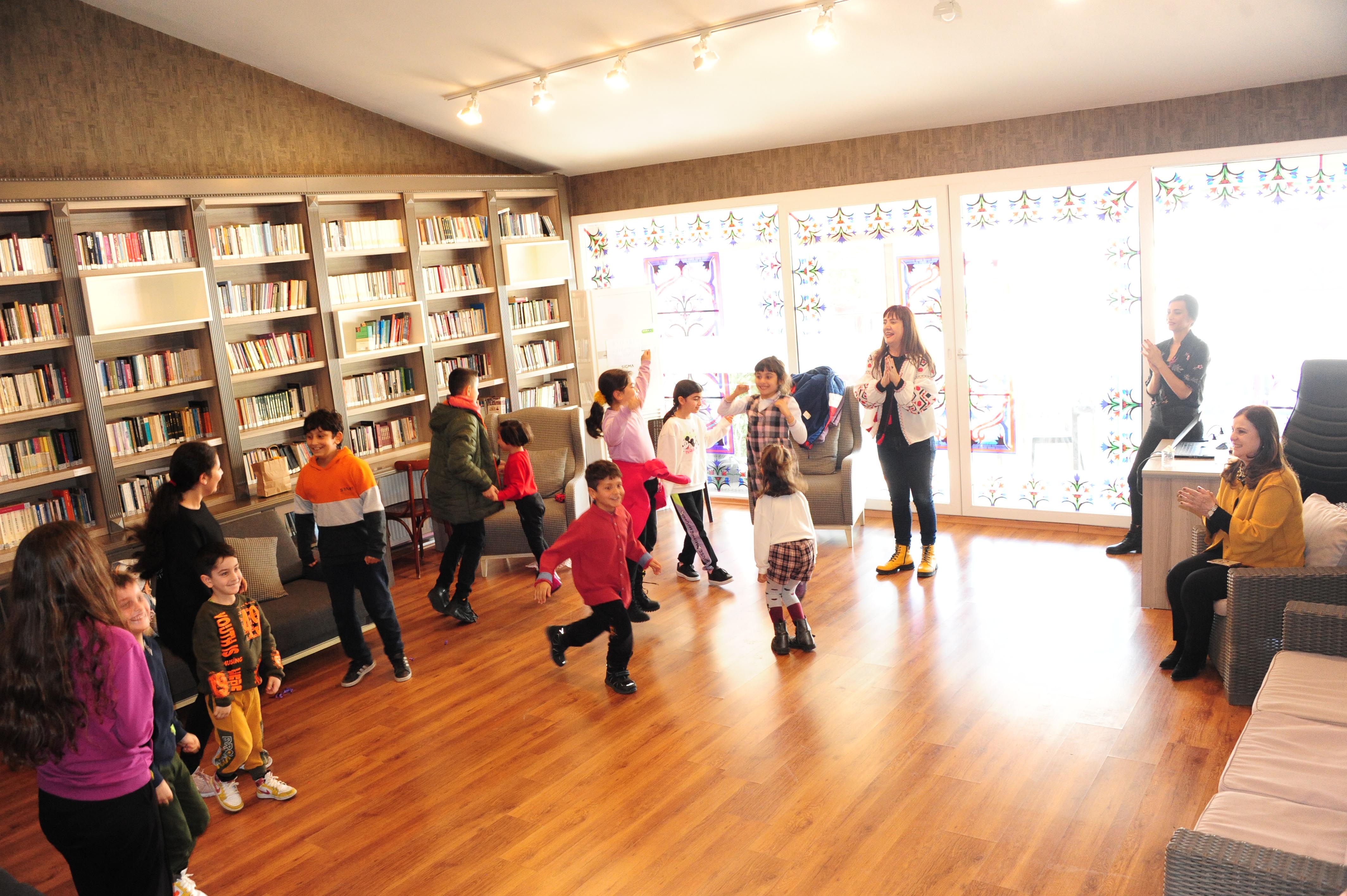 Deprem acısını oyunlarla unutacaklar