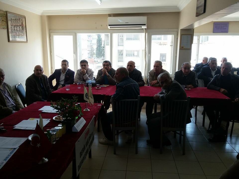 Derikliler'de bayrak değişimi