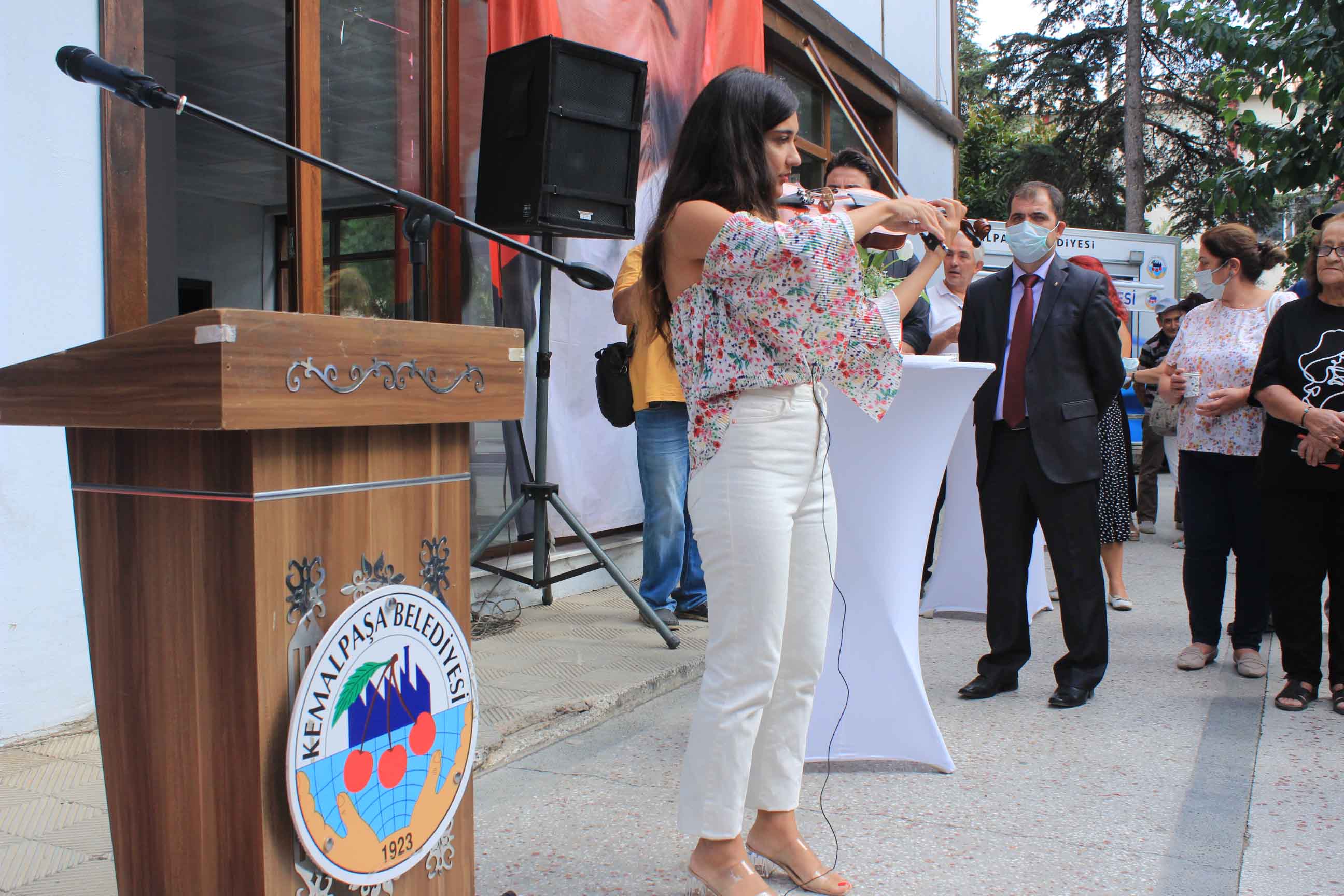 KEMALPAŞA BELEDİYESİ İLÇEYE YENİ BİR KÜTÜPHANE DAHA KAZANDIRDI