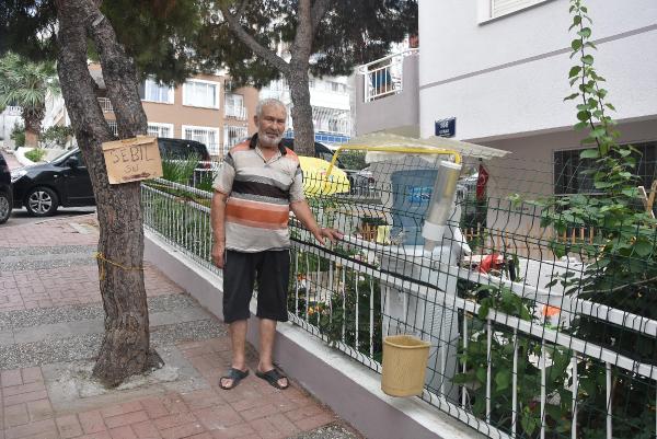 Yokuş başında modern hayrat çeşmesi