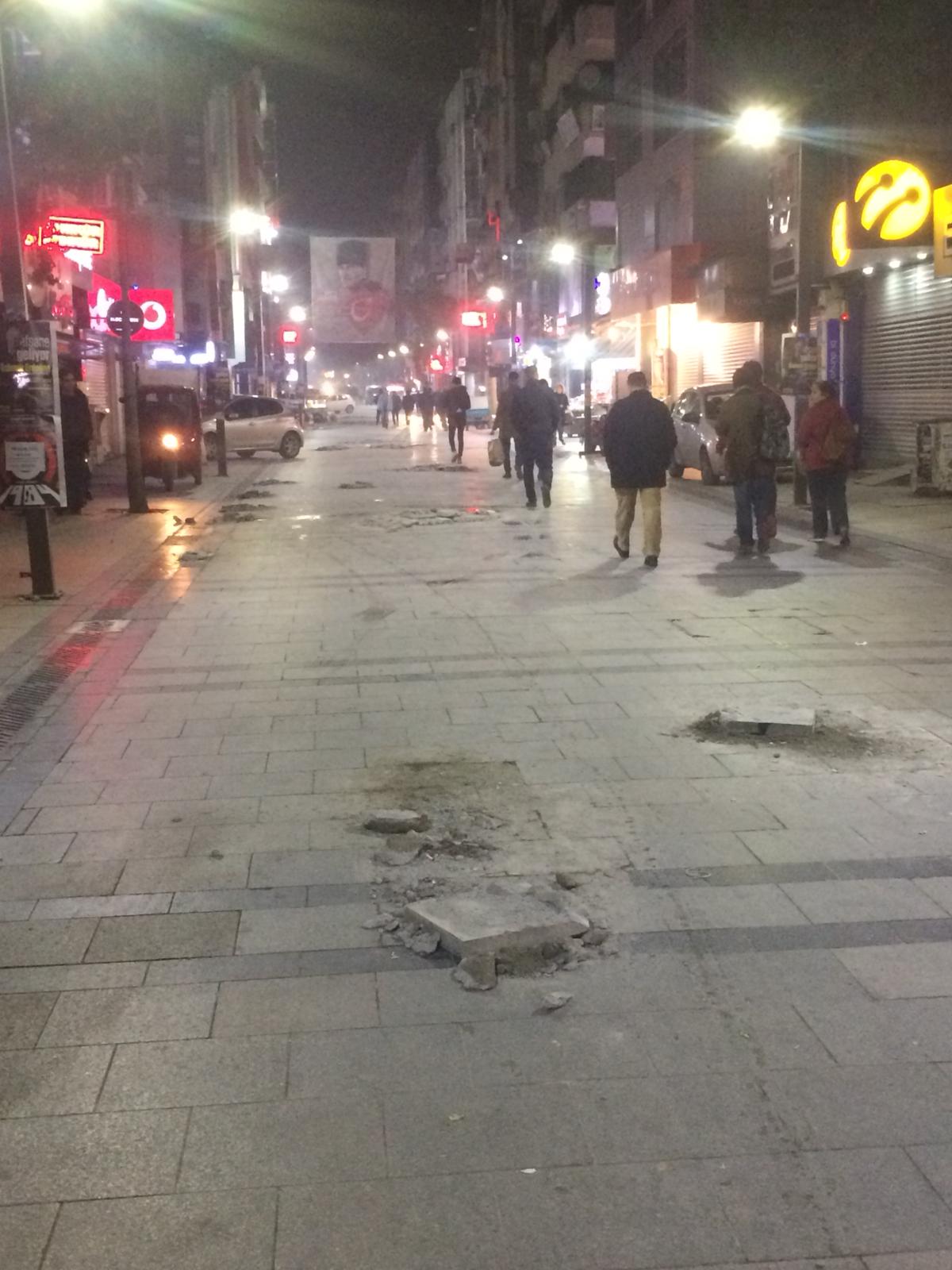 KARŞIYAKA ÇARŞI YENİ YILA HAZIR!