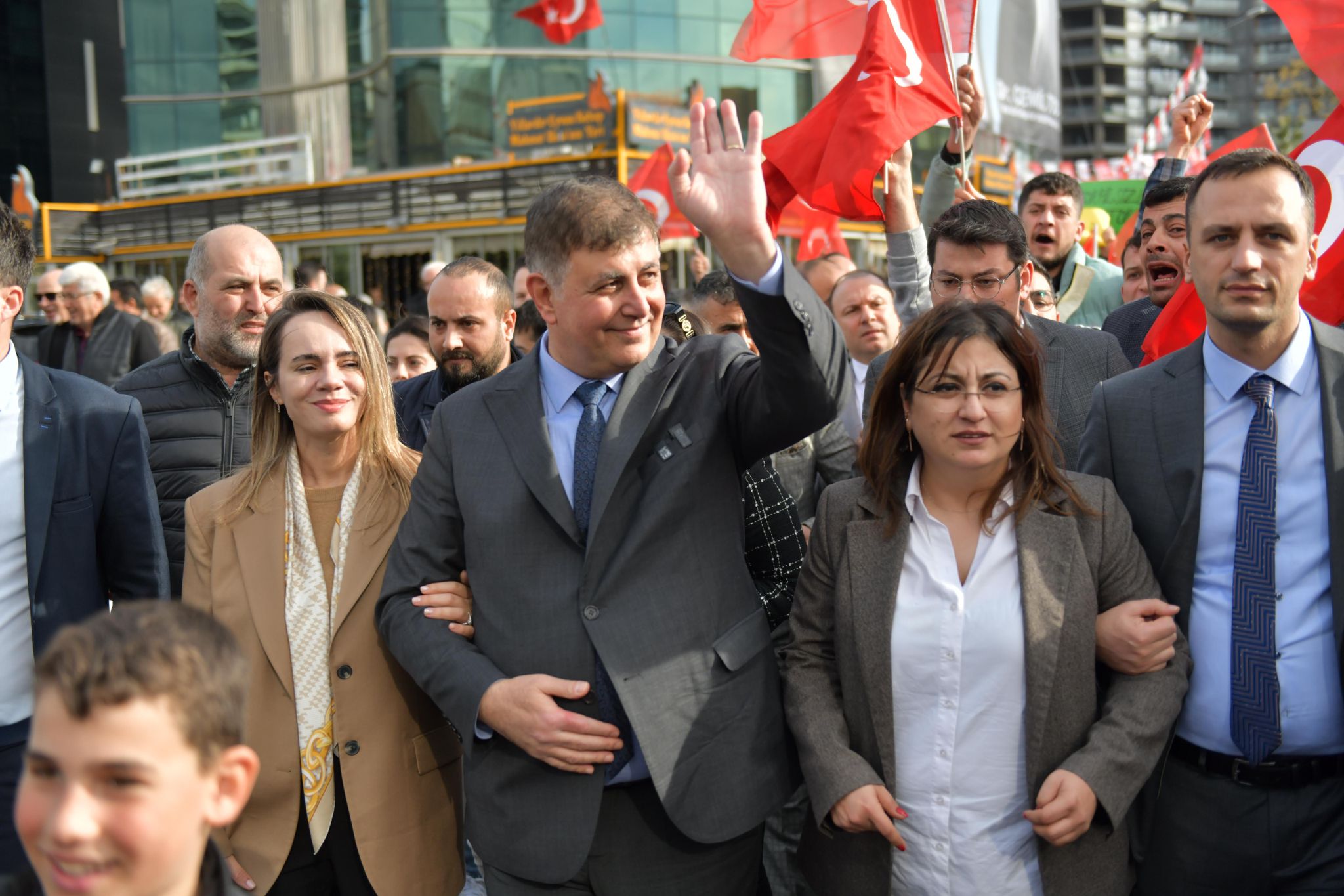 Tugay: "30 ilçede oy rekoru kıracağız"