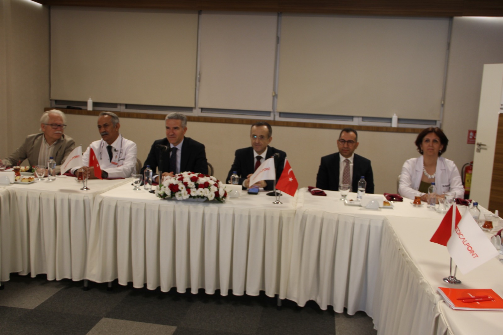 İzmir Medical Park'ın marka ismi Medical Point oldu