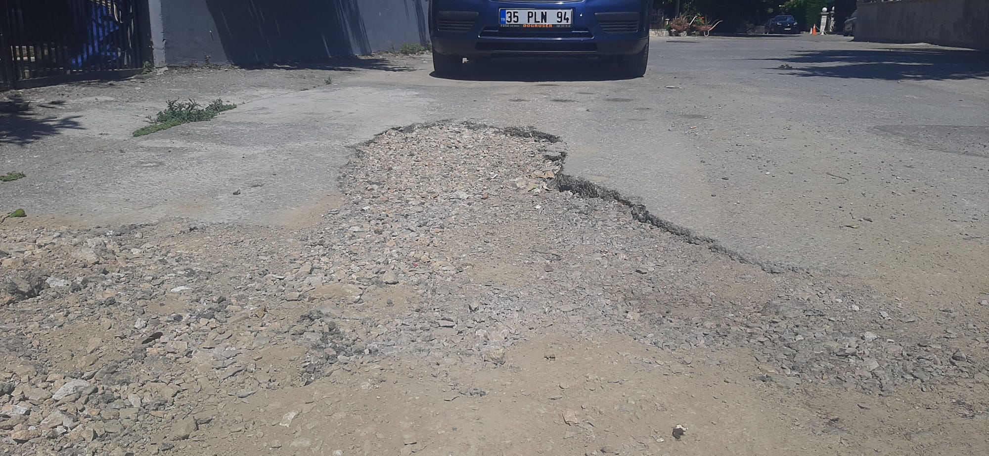 AK Partili Demir, ‘’Güzelbahçe’yi yaşanmaz hale getirdiler’’