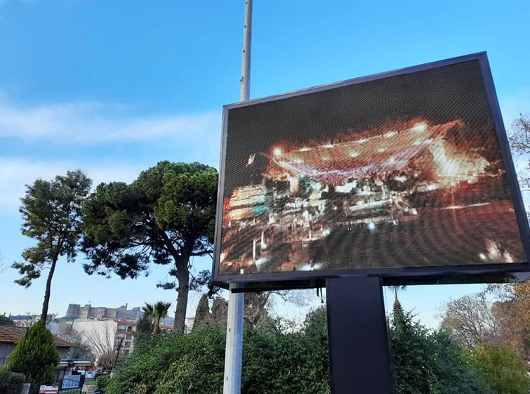 Ekranda Efes Selçuk var