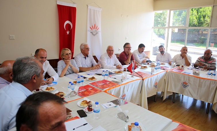 Karabağlar’da 58 muhtar ile yapılan bölgesel toplantılar sona erdi