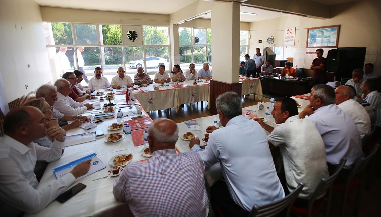 Karabağlar’da 58 muhtar ile yapılan bölgesel toplantılar sona erdi