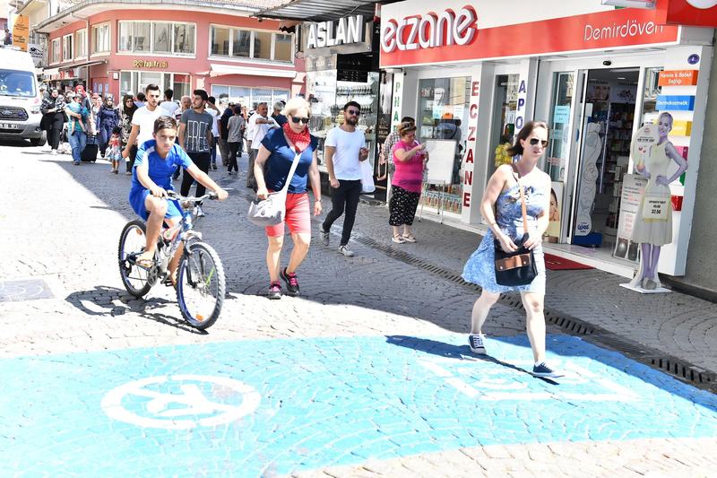 Kemeraltı'nda yaz dönemi uygulaması başlıyor