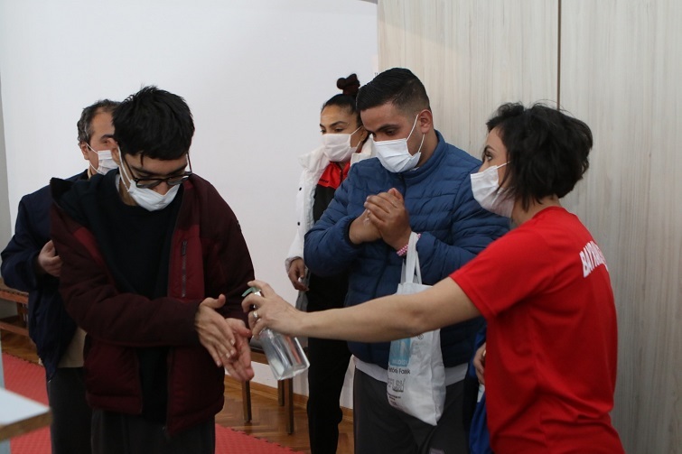 Bayraklı'da spor var, engel yok