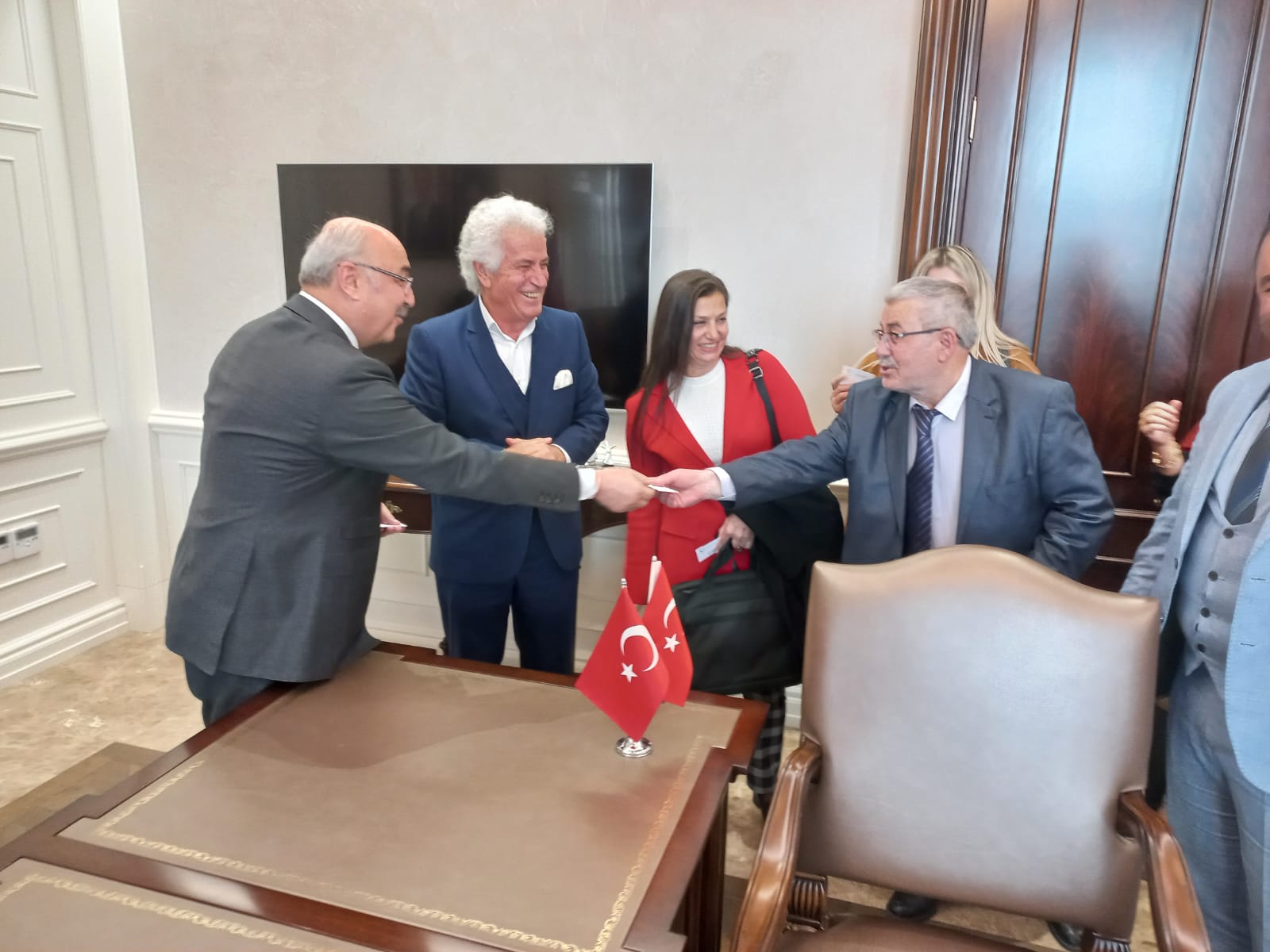 HALKIN VALİSİ DUYARSIZ KALMADI