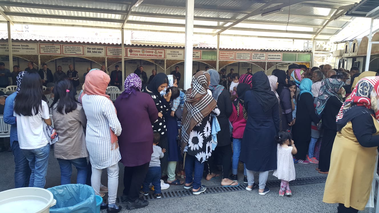 YARALARA MERHEM OLUYORLAR…