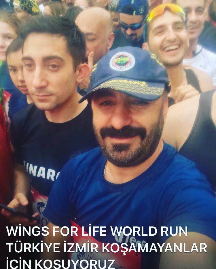 Binlerce İzmirli "koşamayanlar için" koştu