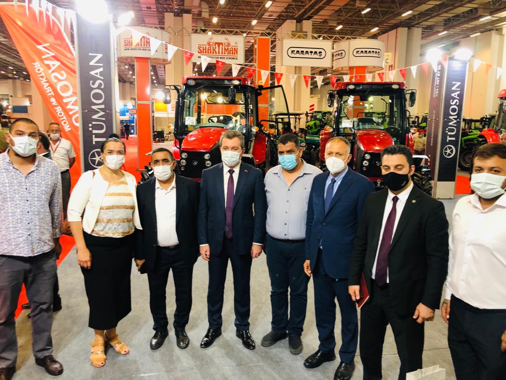 AK Partili Karataş’tan Çeşme Belediyesi’ne fuar çıkışı