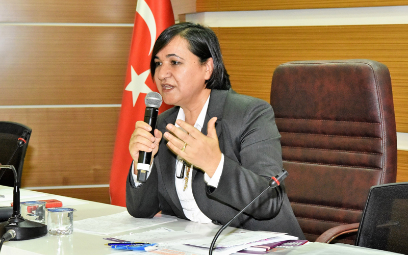 CHP İzmir'de tüzük zirvesi: Örgüt genel merkezin taslağına nasıl bakıyor?