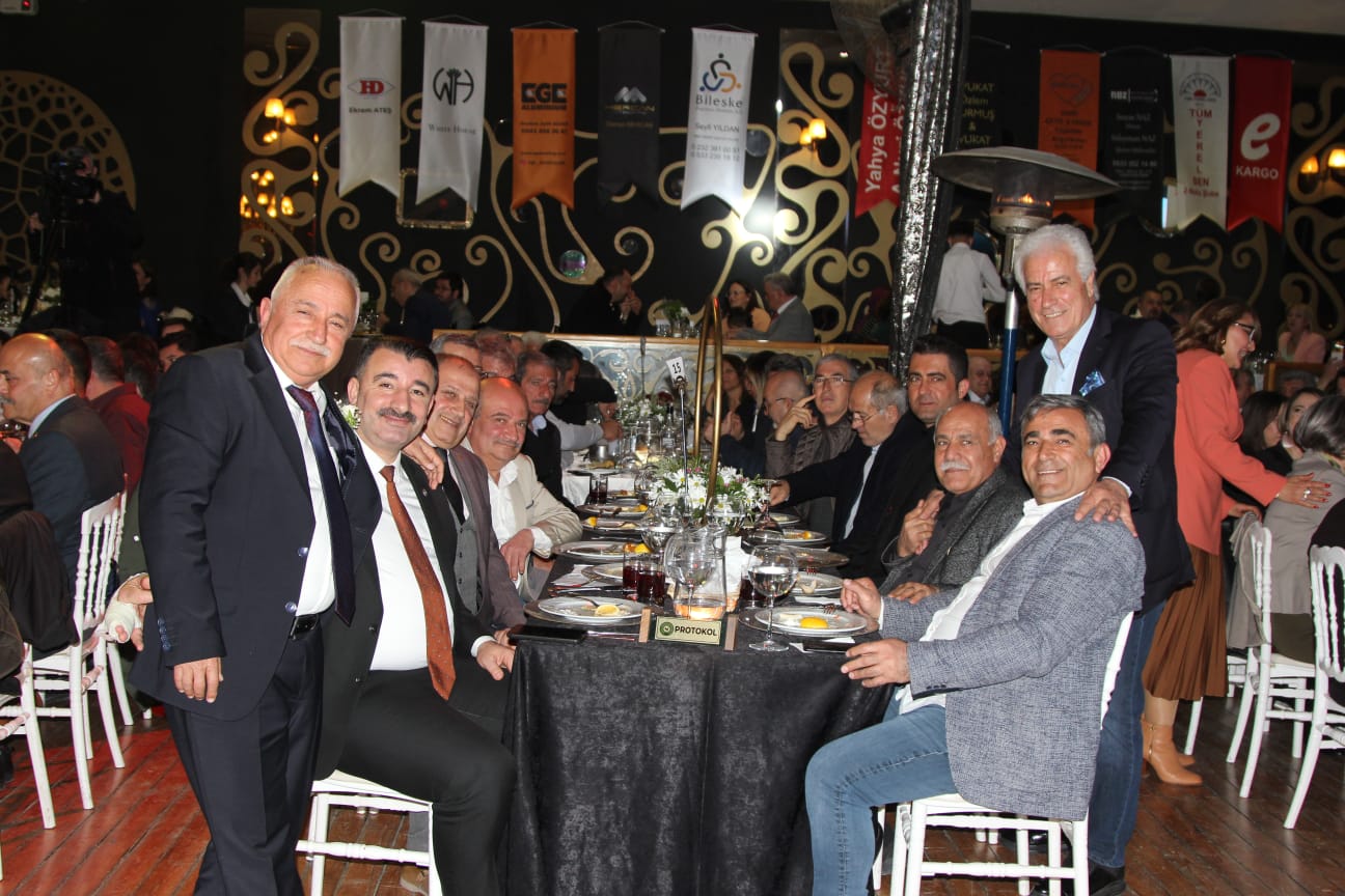 İzmir Denizliler Derneği, İzmir'deki Denizlilileri Bir Araya Getirdi