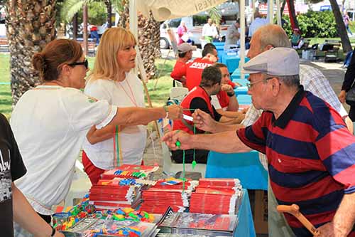 Depreme karşı bilinçlendirme stantları açıldı