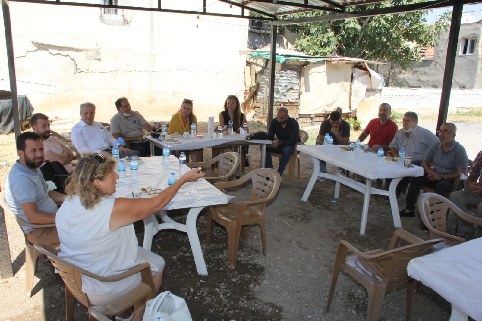 DEVA İzmir’den muhtar buluşması