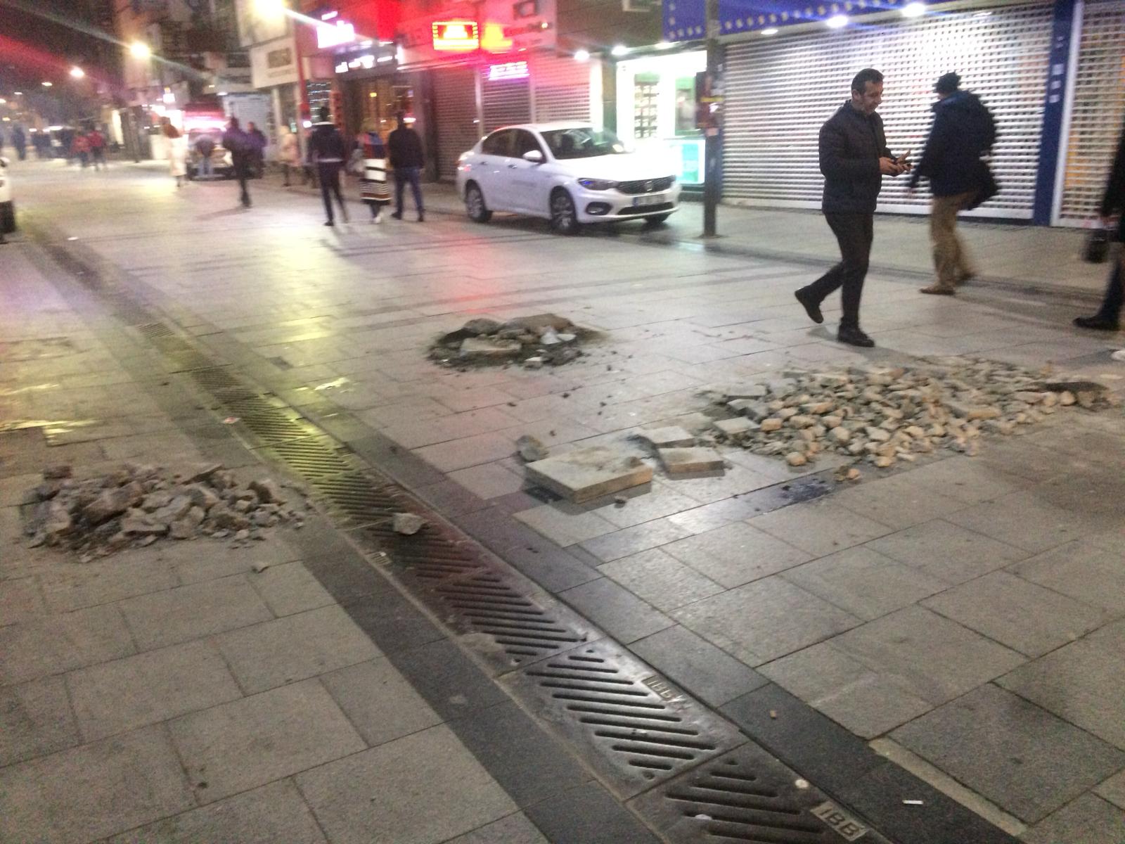 KARŞIYAKA ÇARŞI YENİ YILA HAZIR!