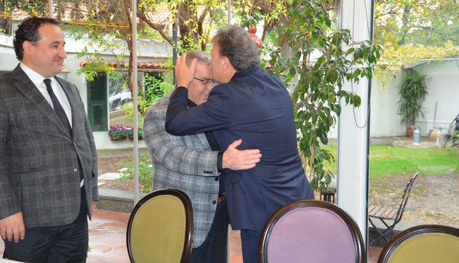 SATARAK DEĞİL ALARAK BÜYÜYEN BELEDİYE: "BORNOVA"