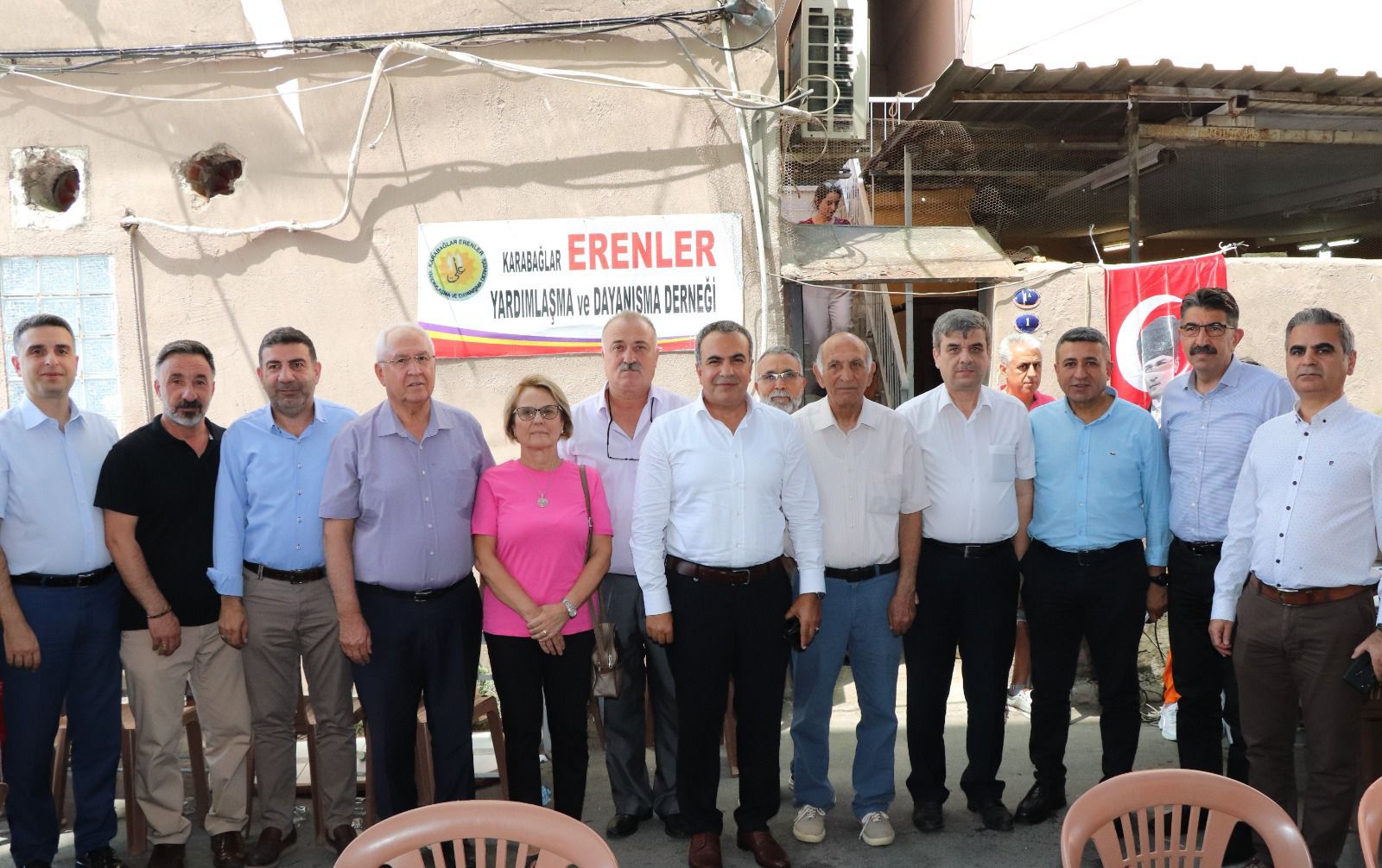 Karabağlar’da aşure kazanları birlik ve beraberlik için kaynadı