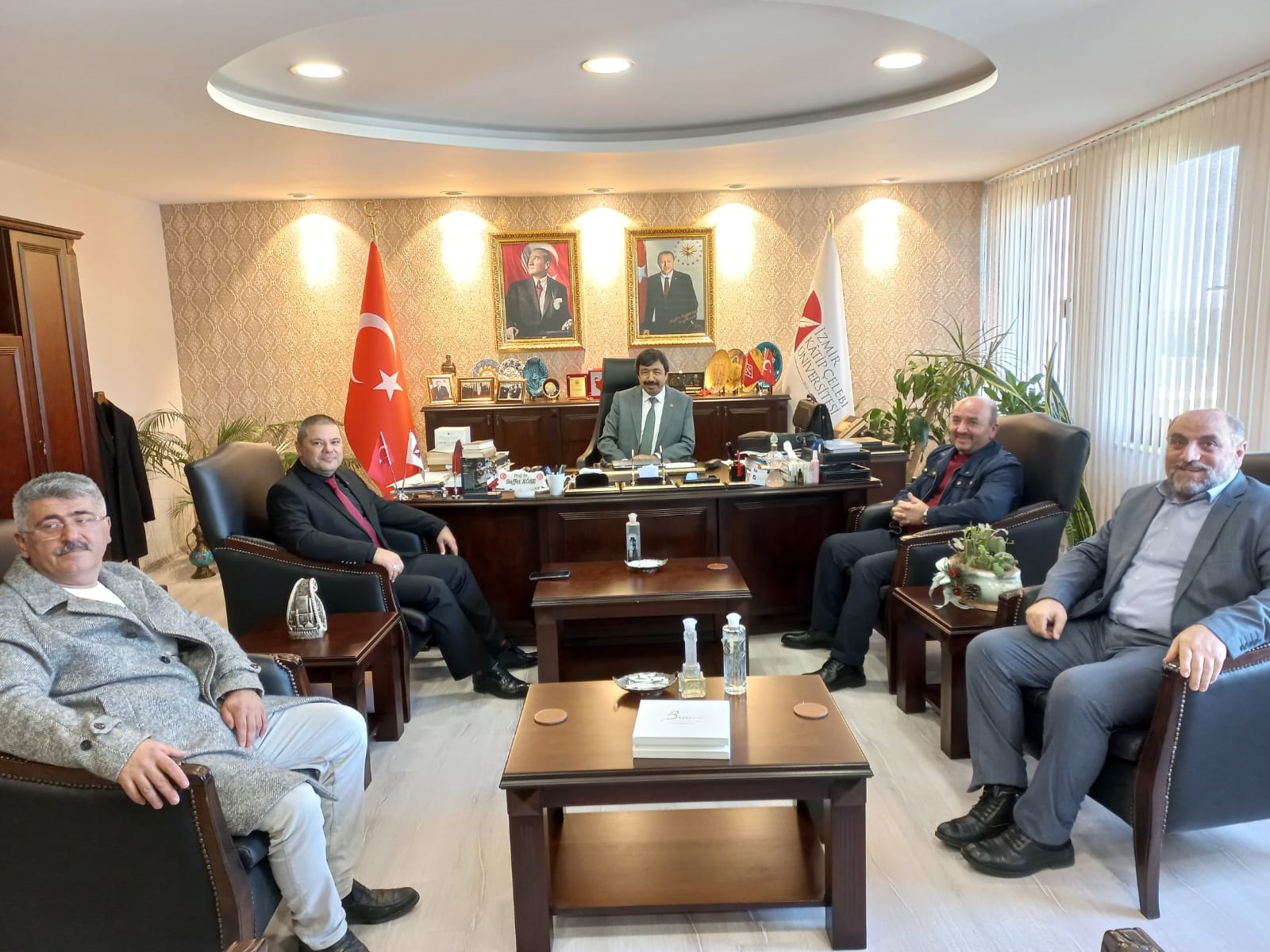 Aksaçlılar'dan Katip Çelebi Üniversitesi'ne ziyaret