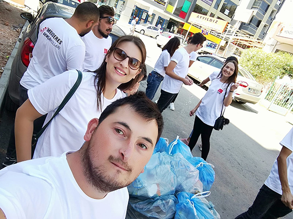 CHP Menderes Gençlik Kolları'ndan Temizlik Seferberliği