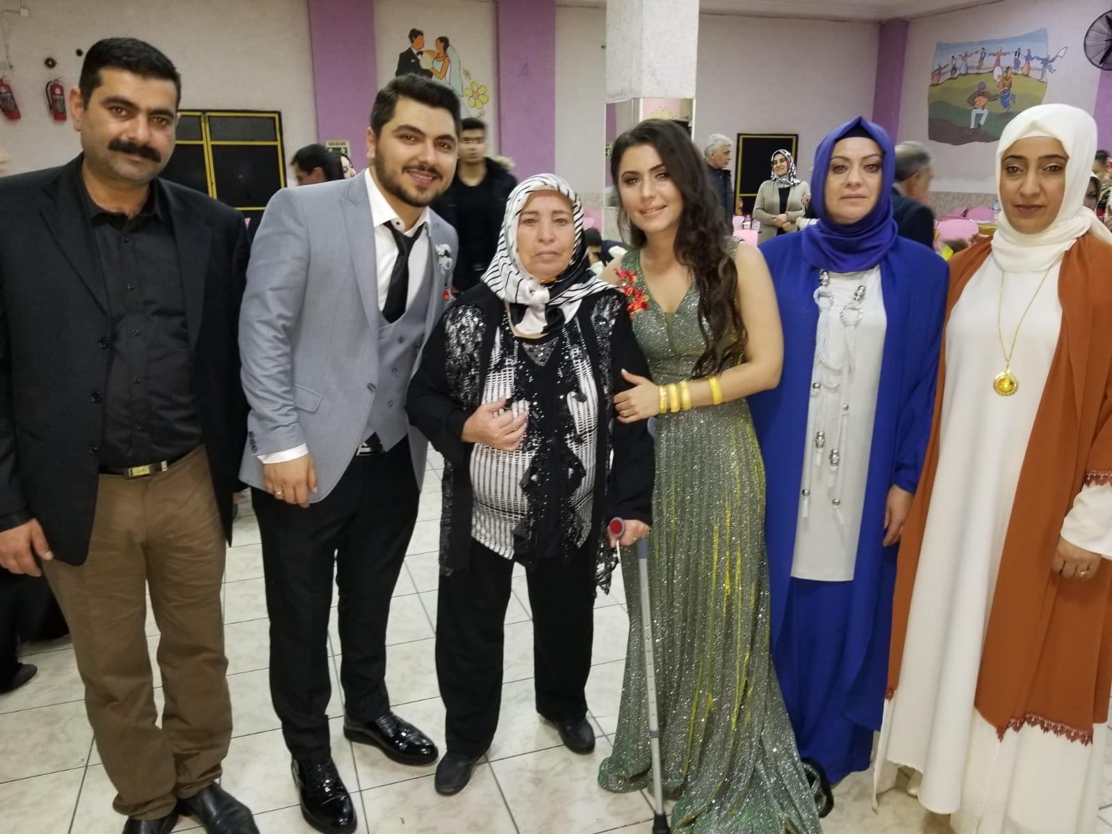 Esin & Rıfat çifti gerçekleştirilen merasimle nişanlandı!