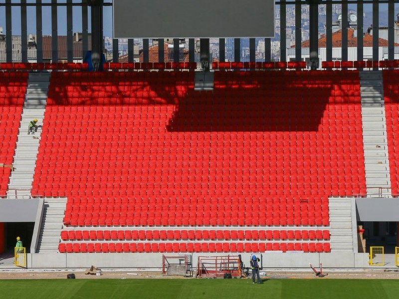 Göztepe, ayakta seyirci uygulaması için TFF'nin kararını bekliyor