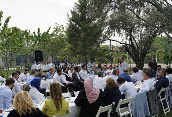 Şengül, teşkilatını evinde ağırladı