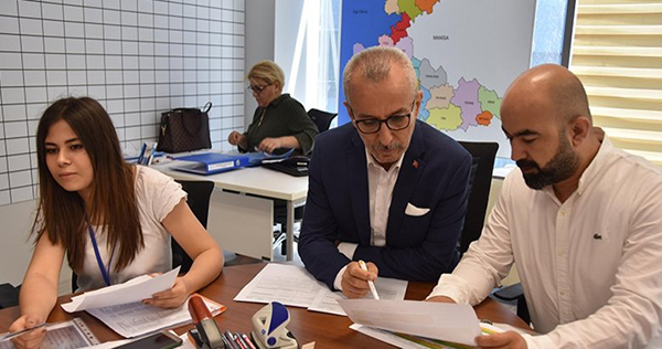 AK Parti'nin deneyimli ismine yine görev