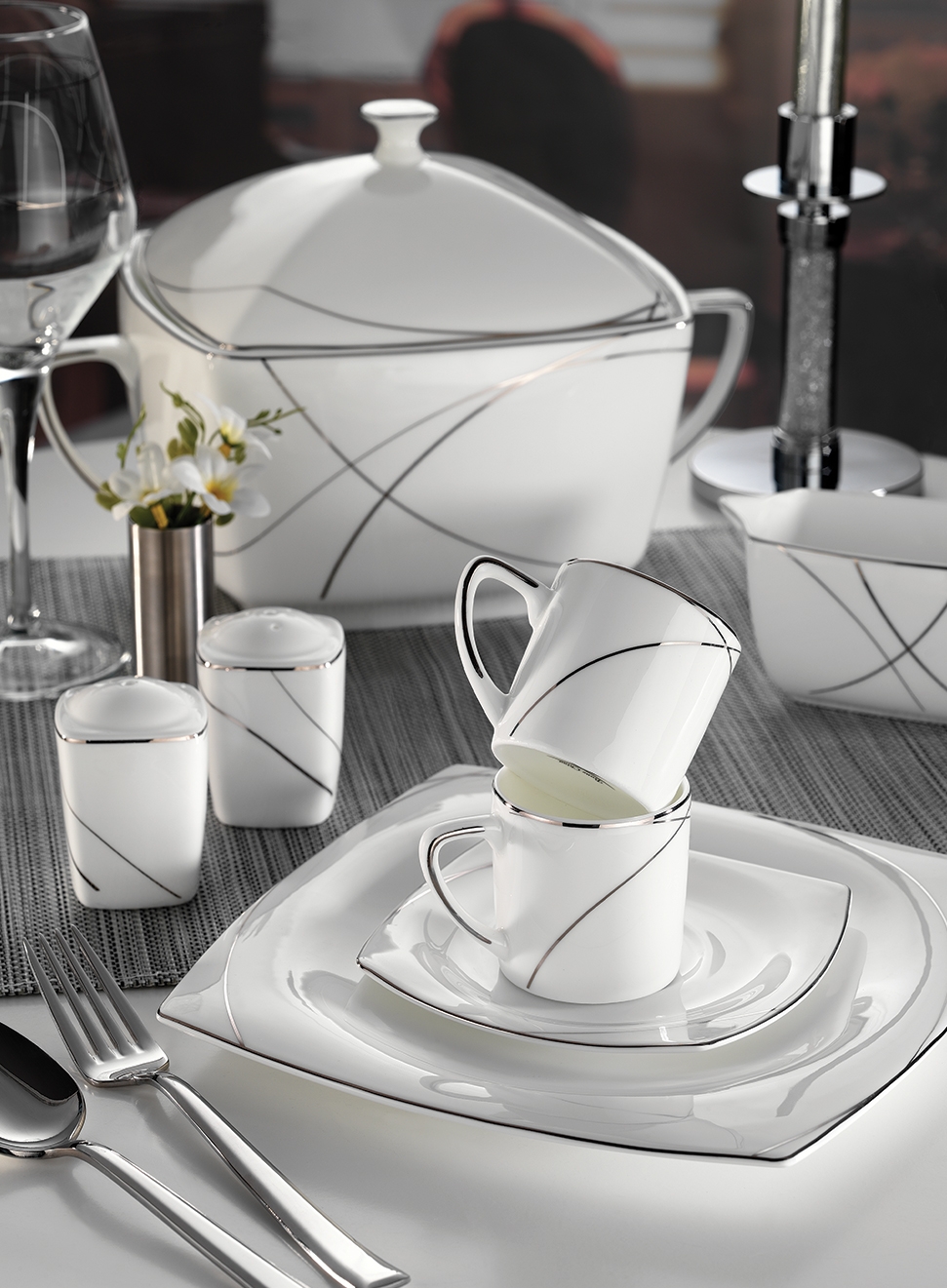 Sofranızda Aksesuarlara Yer Açın!