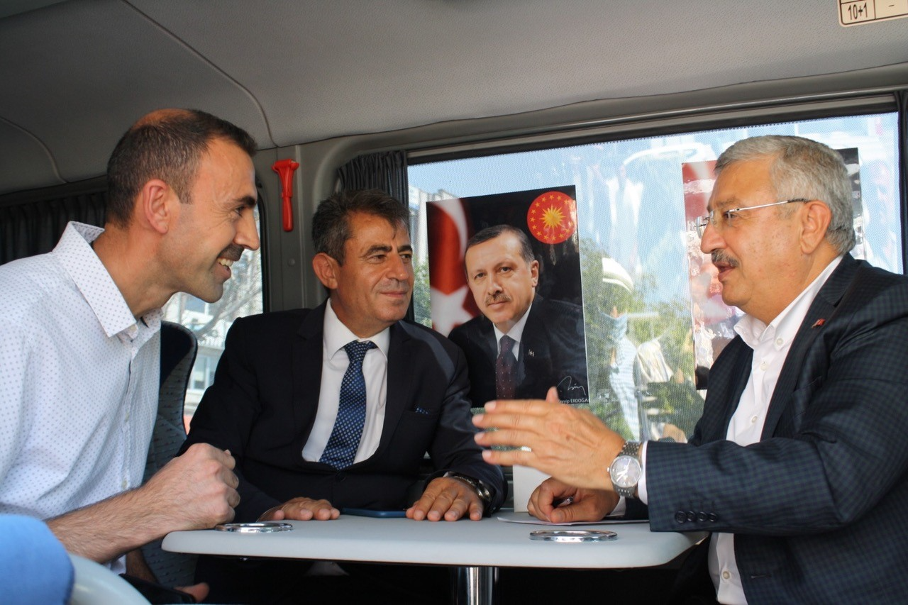 NASIR'IN MOBİL OFİSİNİN YENİ DURAĞI ALİAĞA OLDU