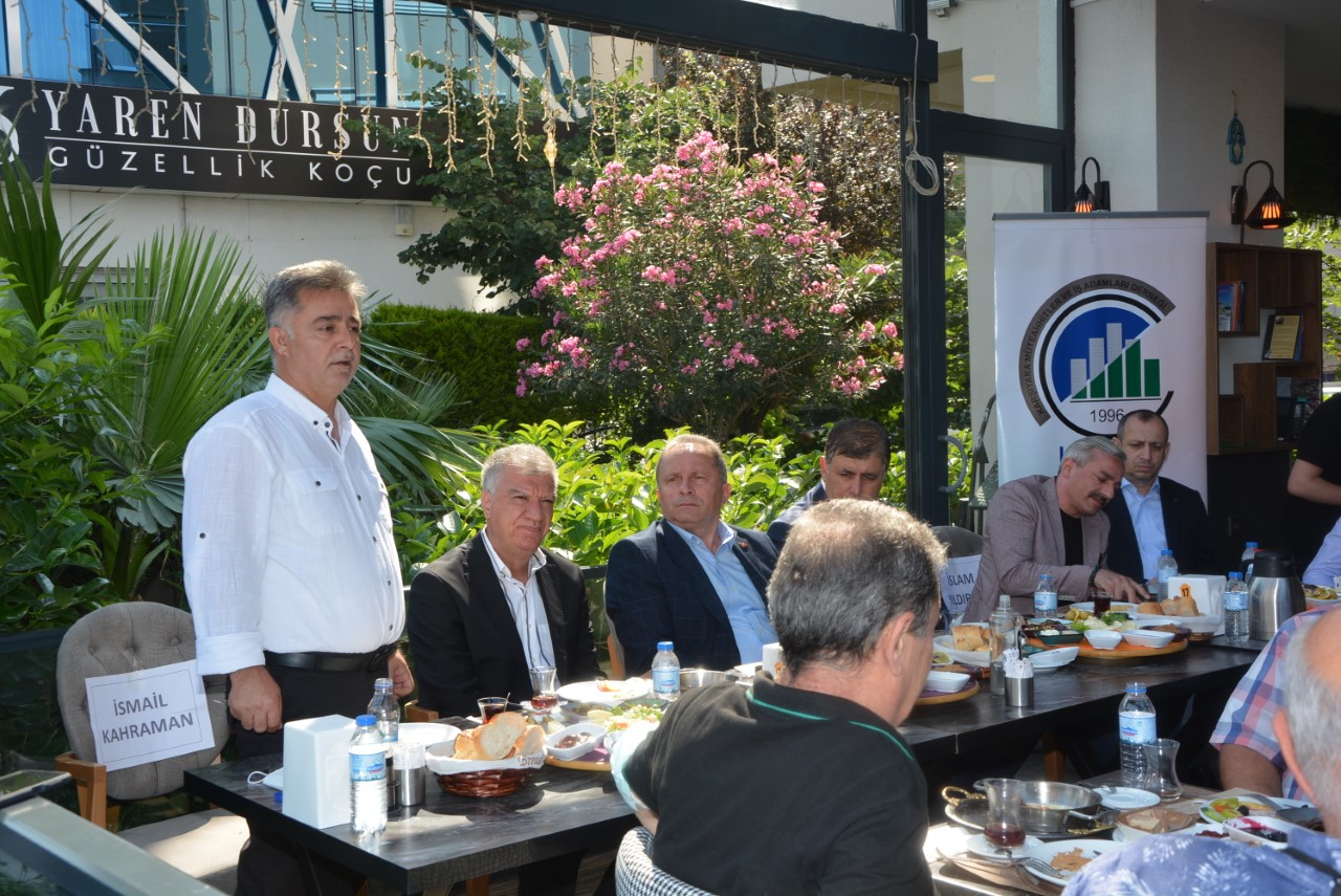 İzmirli  Müteahhitler Sorunların Çözümü İçin Buluştu