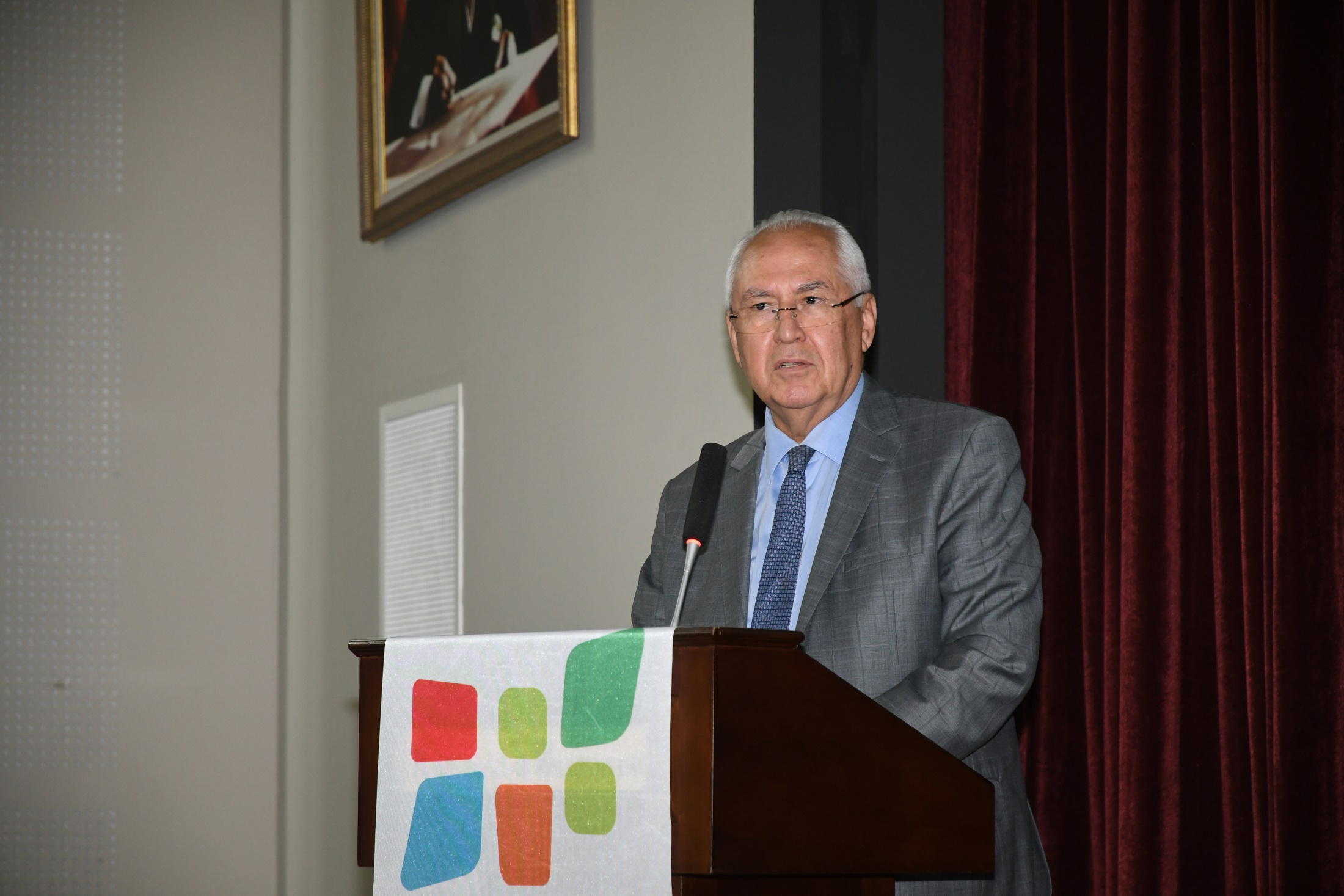 İzmir Kent Konseyleri Birliği Karabağlar'da Buluştu