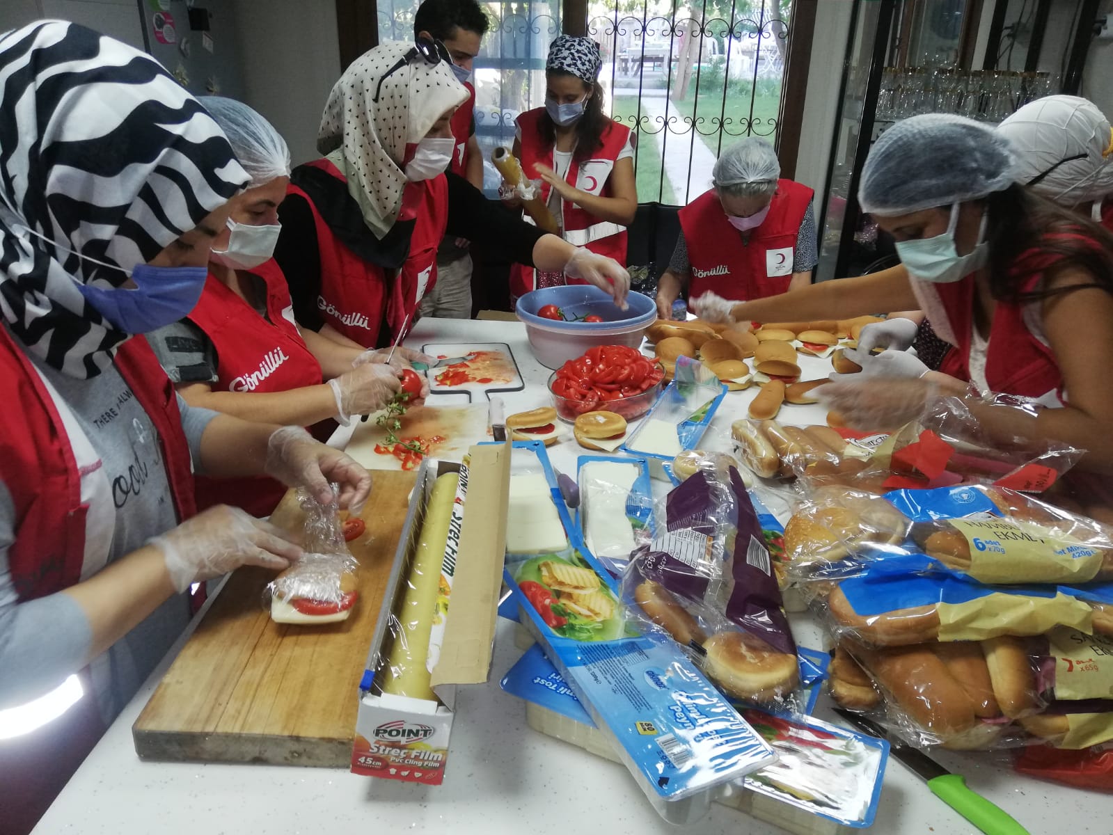 Türk Kızılay Urla'dan söndürme çalışmalarına destek