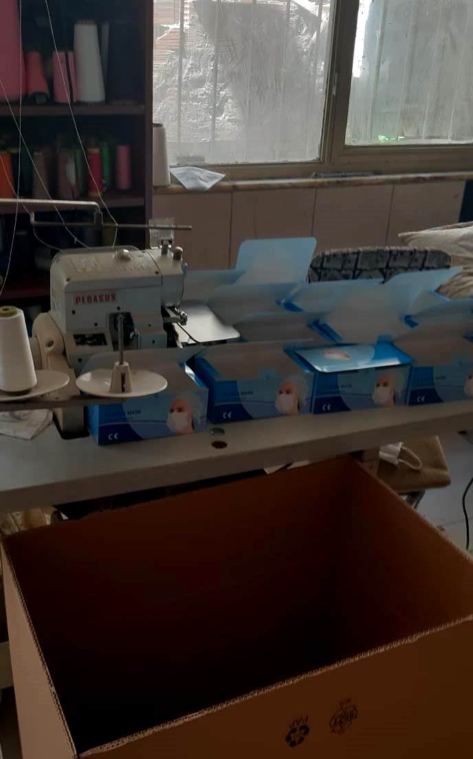 Kaçak maske üretenlere zabıta baskını