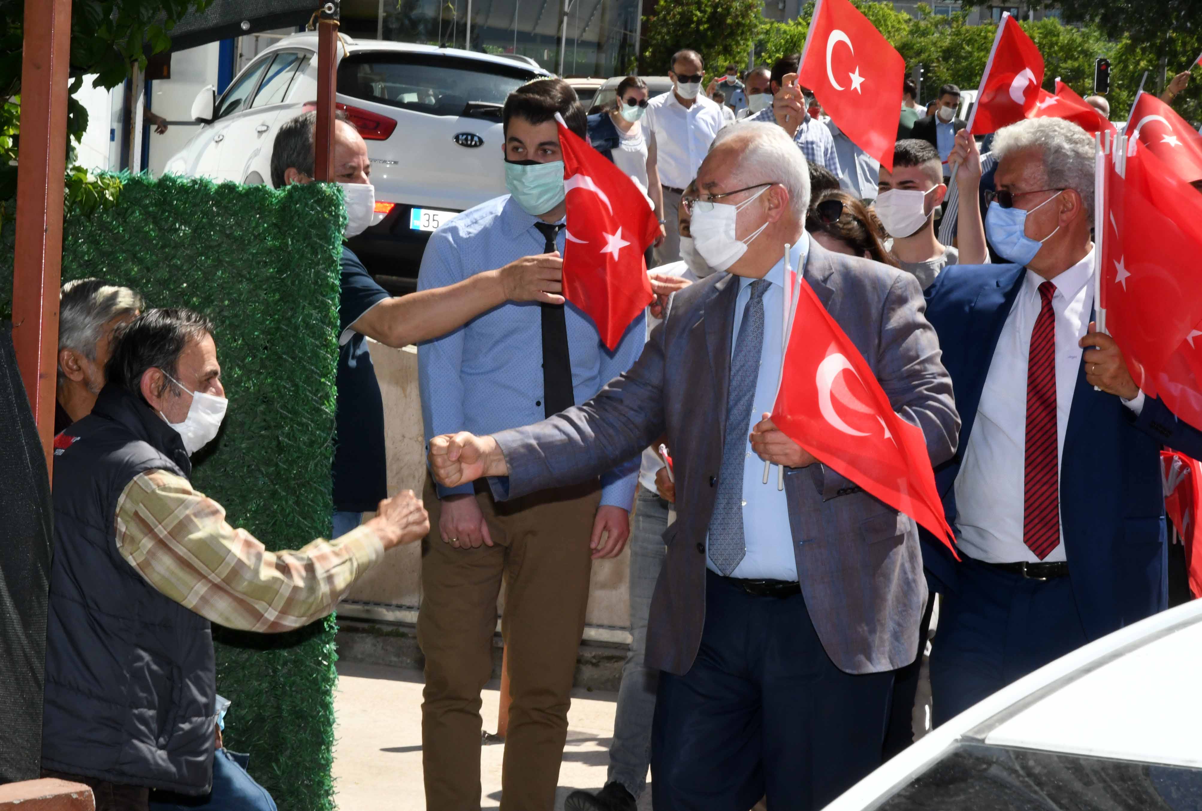 Karabağlar’da 102. yıl gururu