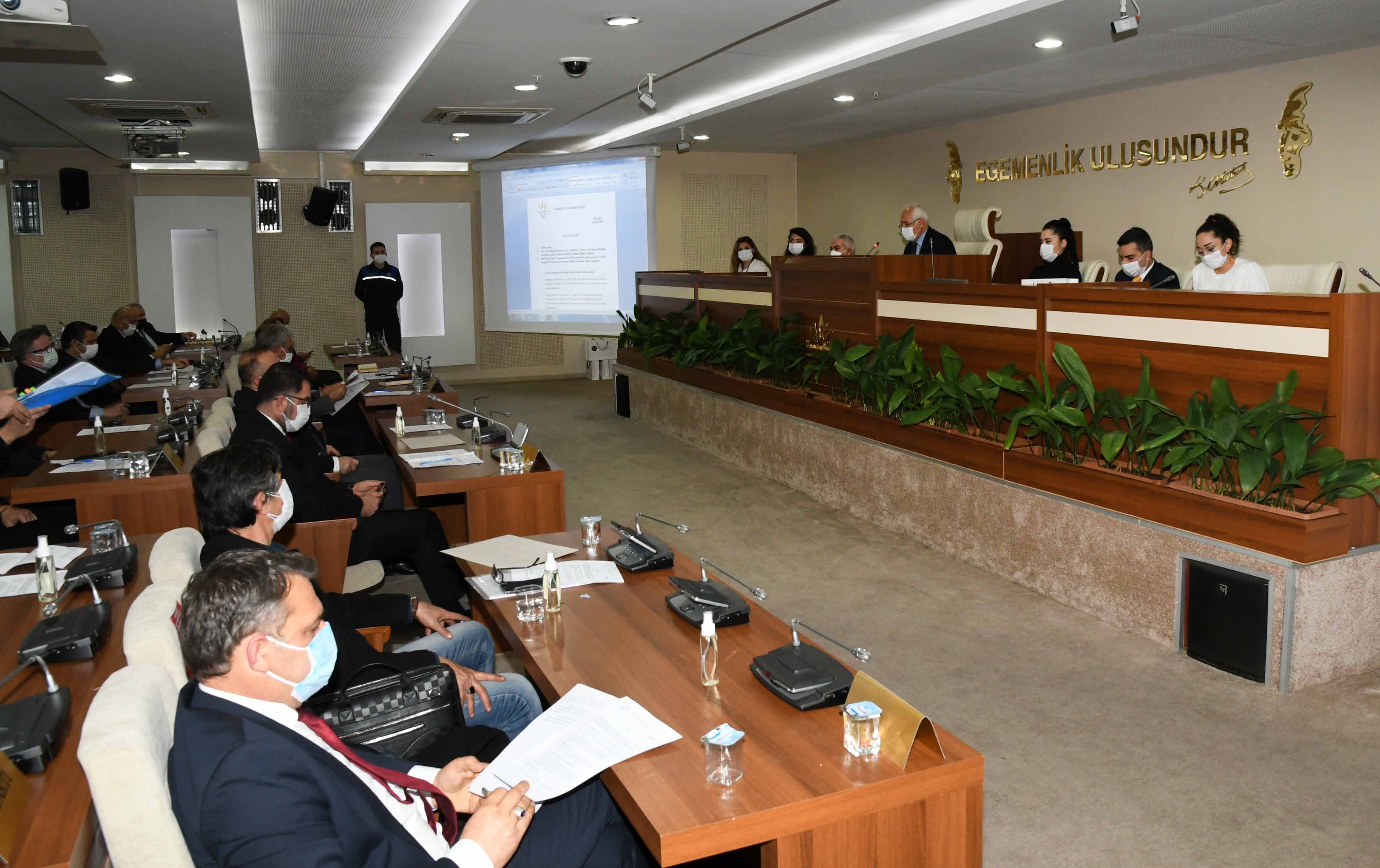 TOKİ’ye ‘kaçak konut’ uyarısı