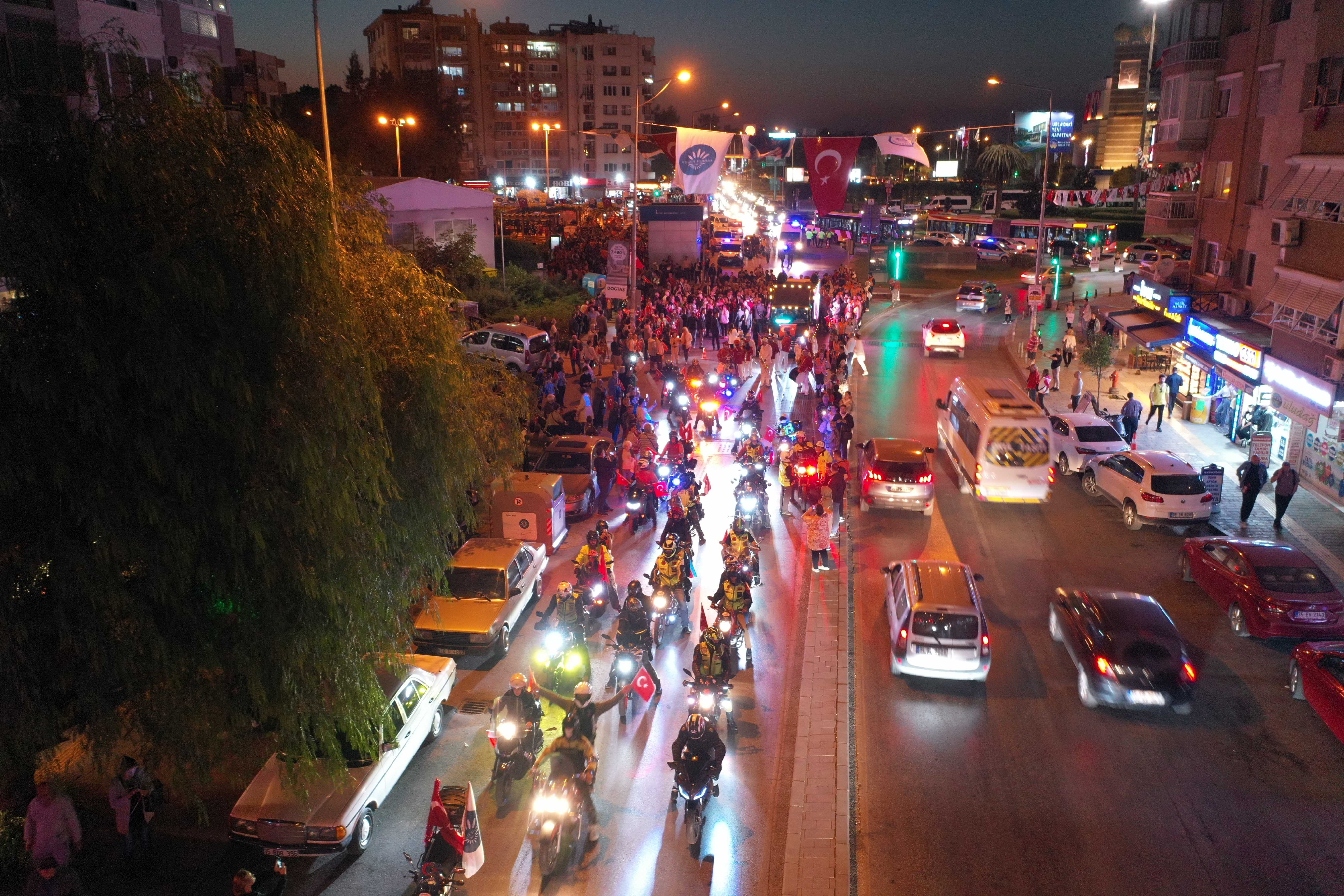 Karabağlar'da 100. yıl coşkusu