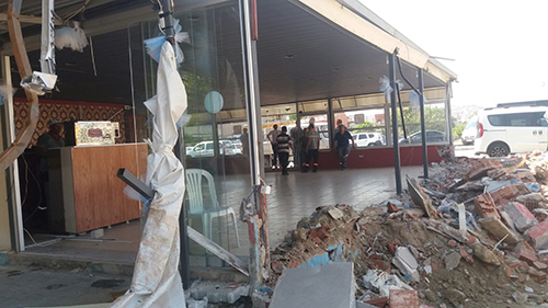 Karabağlar Gençyıldız Kulüp Binası Yıkıldı