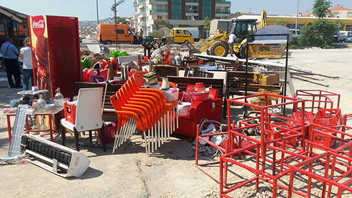 Karabağlar Gençyıldız Kulüp Binası Yıkıldı