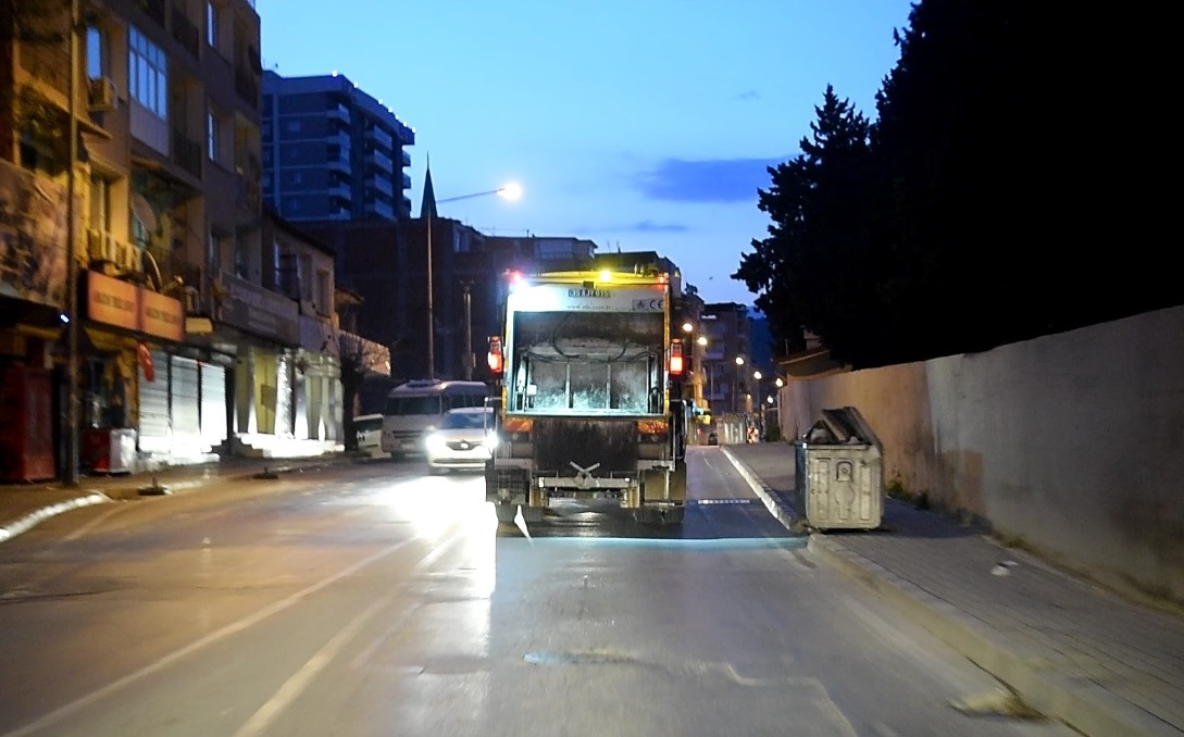 Bornova’da çöpler 7/24 toplanacak