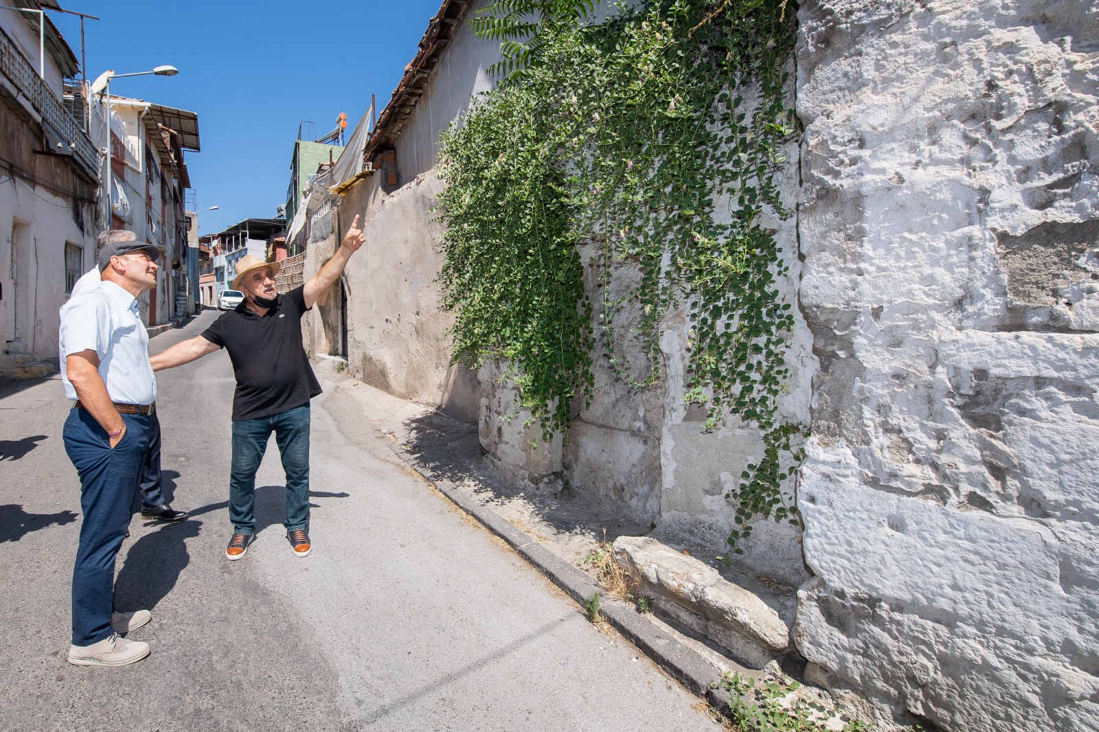 Başkan Soyer Basmane’deki kültürel varlıkları inceledi: Bu muazzam hazineye sahip çıkmaya devam edeceğiz