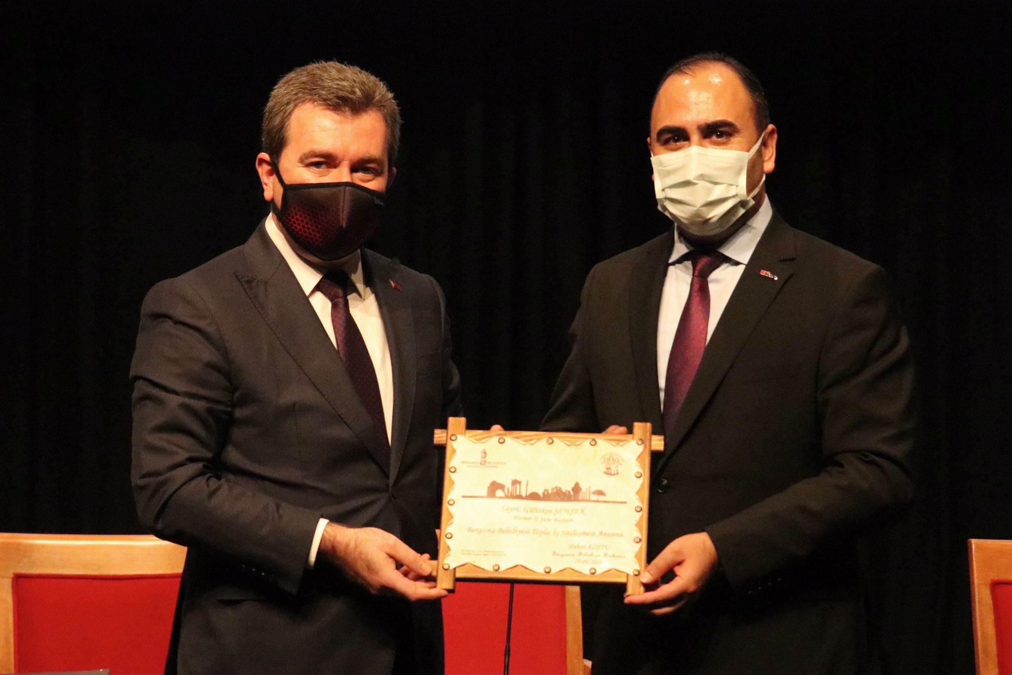 Bergama Belediyesi'nde Toplu İş Sözleşmesi sevinci