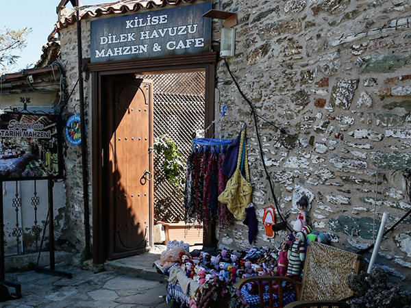 Şirince'de bir garip hikaye... Dilek havuzuna atılan paralar için kamulaştırmaya gidildi...