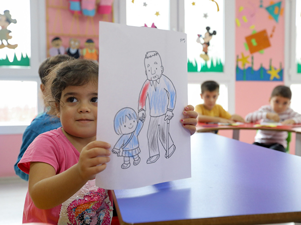 Piriştina, Pırlantalarla buluştu