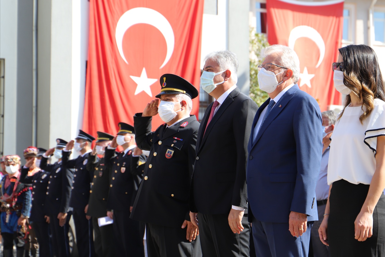 Ödemiş’te Zafer Bayramı coşkusu zirvede yaşandı